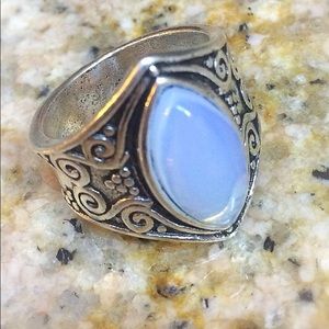 Restocked🎉Boho Antique Silver Faux Moonstone Ring